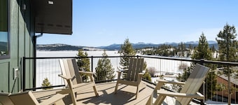 Cozy Georgetown Lakefront Cabin with Private Dock that Sleeps 6-8