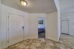 Interior - House w/Pool, Casita, & RV Parking w/full hookups. (Fort Mohave)