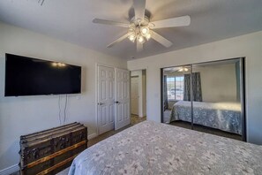Desk, iron/ironing board, WiFi, bed sheets - House w/Pool, Casita, & RV Parking w/full hookups. (Fort Mohave)