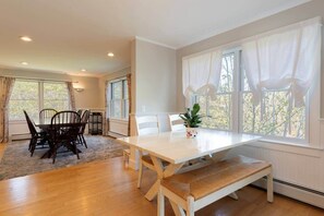 Dining - Acadia Woodland Retreat | Hot Tub & Outdoor Shower (Trenton)