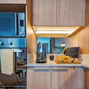 Fridge, microwave, oven, stovetop - Gold Signature 02 by Nest Collection (Las Condes)