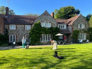 Exterior - Little Barwick - sleeps 14 guests  in 8 bedrooms (Stanhoe)