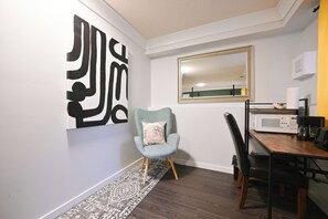 Interior - Vancouver/UBC 2BD Suite (Vancouver)