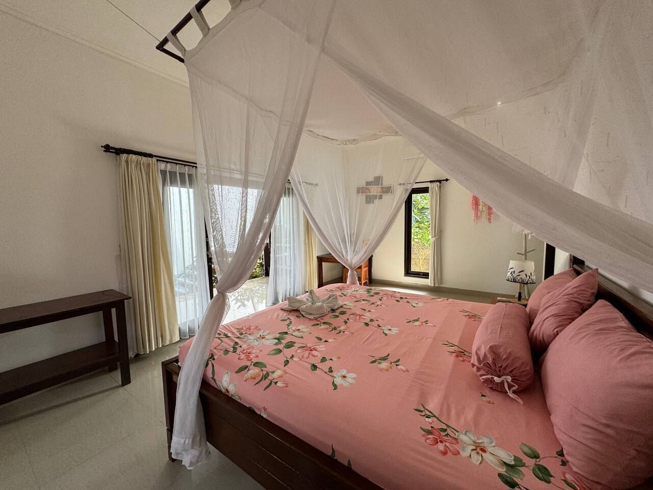 In-room safe, desk, laptop workspace, blackout drapes