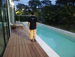 Outdoor pool, open 9:00 AM to 6:00 PM, pool umbrellas, sun loungers - AP House (Bangkok)