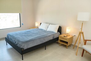 3 bedrooms, iron/ironing board, WiFi, bed sheets - 3-bedroom apartment Golf Course view (Alvarado)
