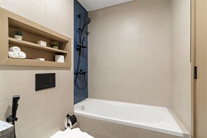 Apartment - Damac Lagoons Santorini - 197b 4BD (Dubai)