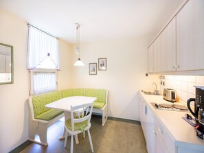 Apartment | Dining - Wundervolles Studio am Kurpark in Bad Birnbach (Bad Birnbach)
