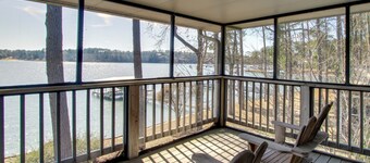 Angler’s Dream: Lake Eufaula Escape w/ Boat Ramp!