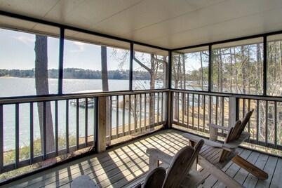 Angler’s Dream: Lake Eufaula Escape w/ Boat Ramp!
