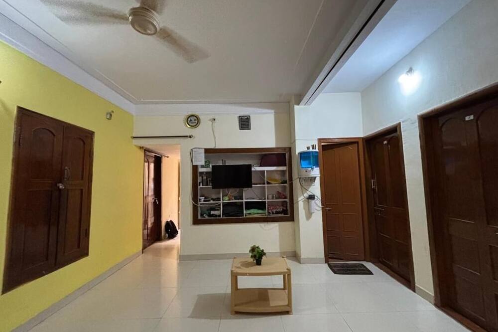 Home Suite Hotel