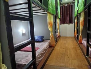 Free WiFi - sleep with me khaosan (Krung Thep Maha Nakhon)