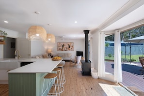 Interior - Luxurious & spacious retreat near Swan Lake (Sussex Inlet)
