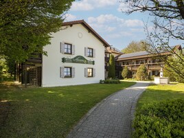 Apartment | Garden