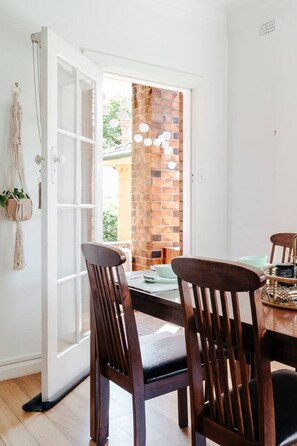 Dining - South Yarra Sanctuary (South Yarra)