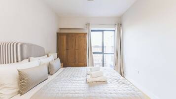 1 bedroom, iron/ironing board, Internet, bed sheets