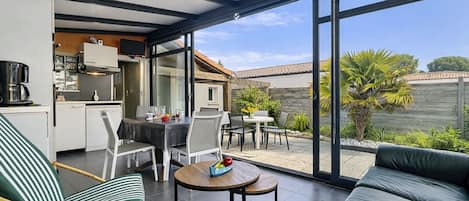 リビング エリア