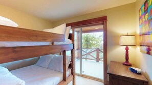 2 bedrooms, iron/ironing board, Internet - Okanagan - Perfection North #9 (Big White Mountain)