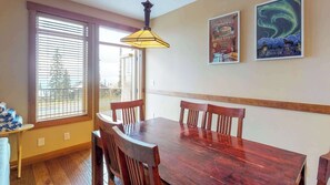 Dining - Okanagan - Towering Pines 2 (Beaverdell)