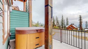 Terrace/patio - Okanagan - Towering Pines 2 (Beaverdell)