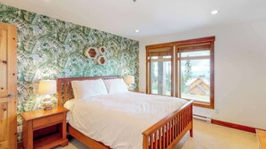 2 bedrooms, iron/ironing board, Internet - Okanagan - Towering Pines 2 (Beaverdell)