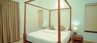 Private 3-Bedroom Villa with Wi-Fi, Peaceful Hilltop Views & Relaxing Ambience