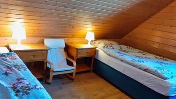 Talo | 2 makuuhuonetta, yksilöllisesti kalustettu