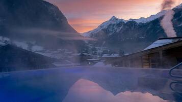 Apartment | Pool | Outdoor pool