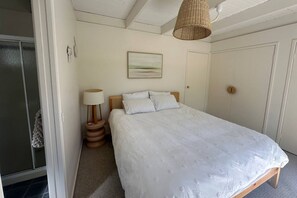 4 bedrooms, iron/ironing board, free WiFi - Moonbay by Ready Set Stay (Rye)