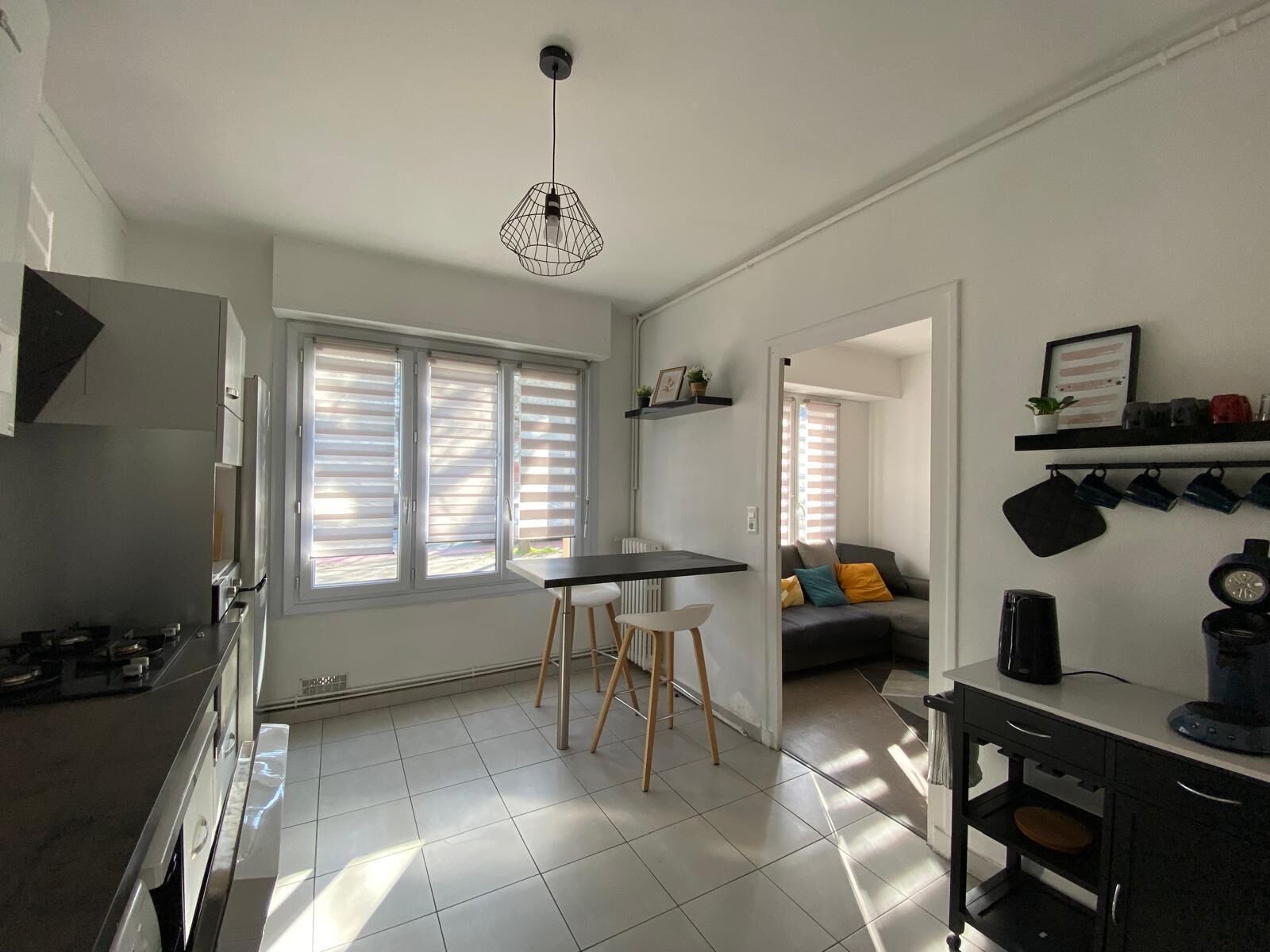 Micro-ondes, four, plaque de cuisson, lave-vaisselle