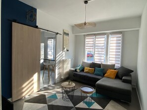 TV - Large, cosy T4 - 3 bedrooms - Perfect for missions & stays (Saint-Nazaire)