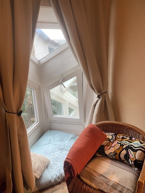 Interior - Room in beautiful eco-house with kitchen and bathroom (Waiblingen)