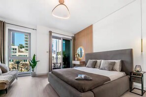 In-room safe, iron/ironing board, free WiFi - Luxury Studio Retreat with Balcony (Dubai)