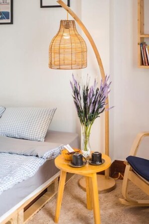 Desk, laptop workspace, free WiFi - La Ava Home (Hoan Kiem)