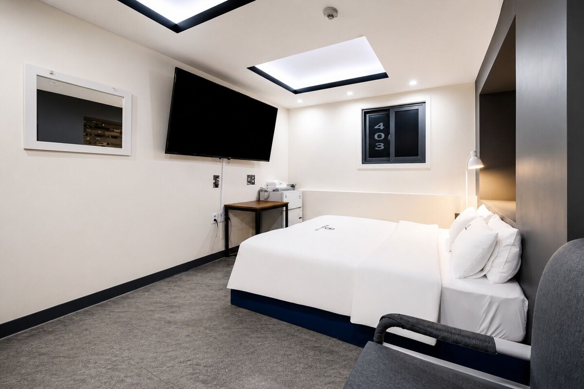 Standard Double Room, 1 Queen Bed