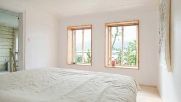 3 Schlafzimmer, Schreibtisch, kostenloses WLAN, BettwÀsche