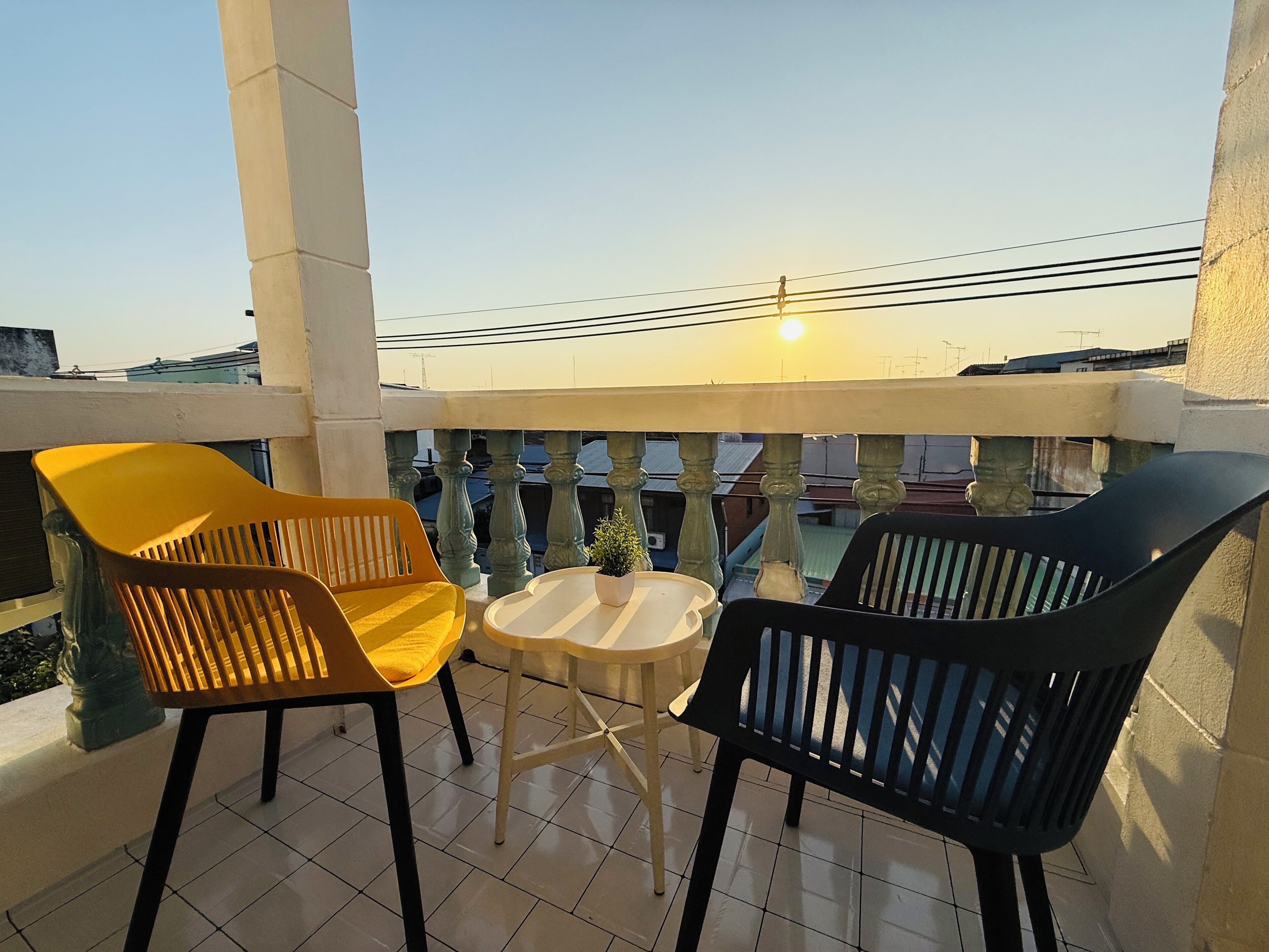 غرفة مزدوجة عادية - بشرفة - منظر للمدينة | إطلالة على الشارع