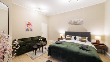 Bügeleisen/Bügelbrett, WLAN, Bettwäsche