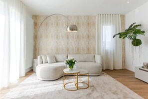 Living area - NEW Bright 36 with garden [Treviso - Venice]. (Treviso)