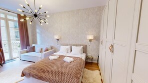 Bügeleisen/Bügelbrett, Internetzugang, Bettwäsche