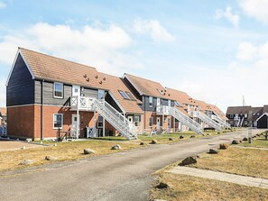 Apartment | Exterior - 4 Person Holiday Home on a Holiday Park in Borre (Borre)