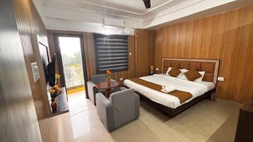 Deluxe Room, Balcony