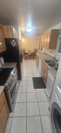 Oven, stovetop, dishwasher. Charming 3BR Farmhouse Prime Deer Lodge Location Peaceful + Central Stay