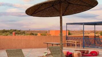 Family Room, Patio, Garden View | Terrace/patio