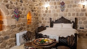 Chambre Deluxe | Minibar, bureau, espace de travail pour ordinateurs portables