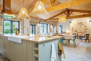 Interior - Spacious House, Garden, Beach within walking distance (Saint-Pierre-d'Oléron)