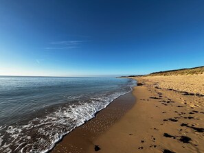 Beach nearby - Spacious House, Garden, Beach within walking distance (Saint-Pierre-d'Oléron)
