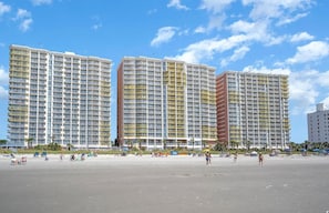 On the beach - Baywatch1908 Penthouse Oceanfront In/Out pools (North Myrtle Beach)