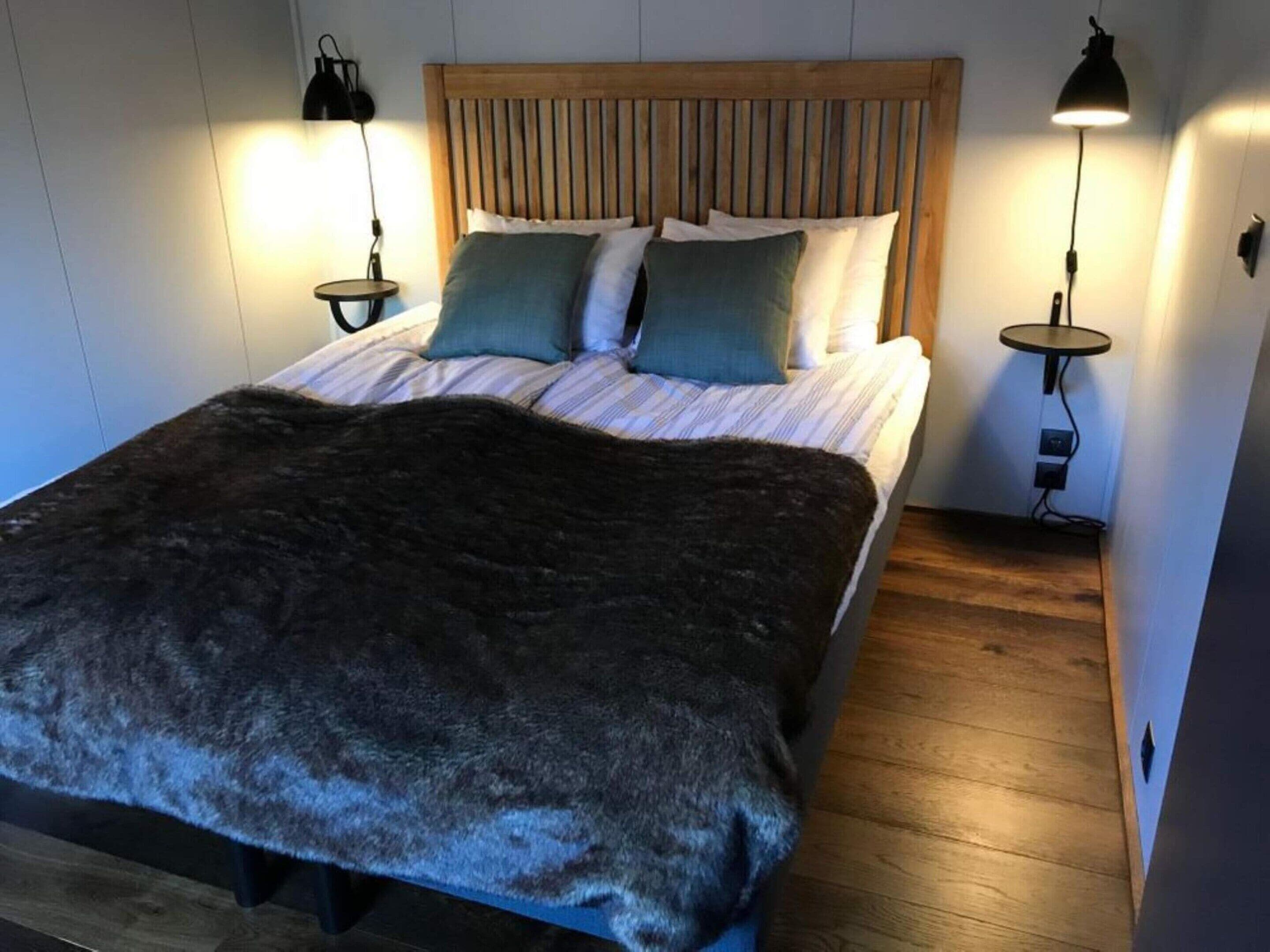 المنشأة من الداخل