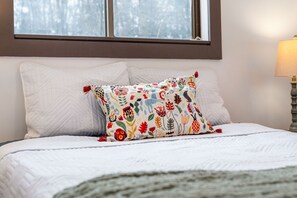 WiFi, bed sheets